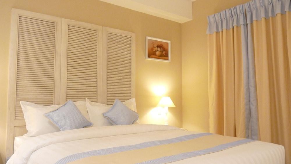 Hotel L'Odeon Phu My Hung Хошимин Экстерьер фото