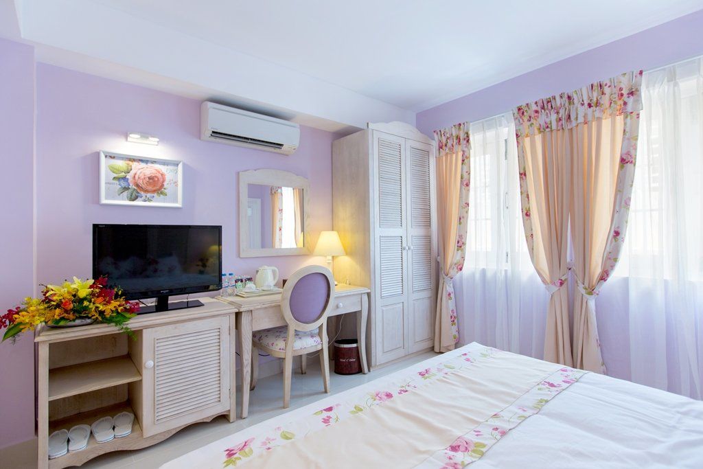 Hotel L'Odeon Phu My Hung Хошимин Экстерьер фото
